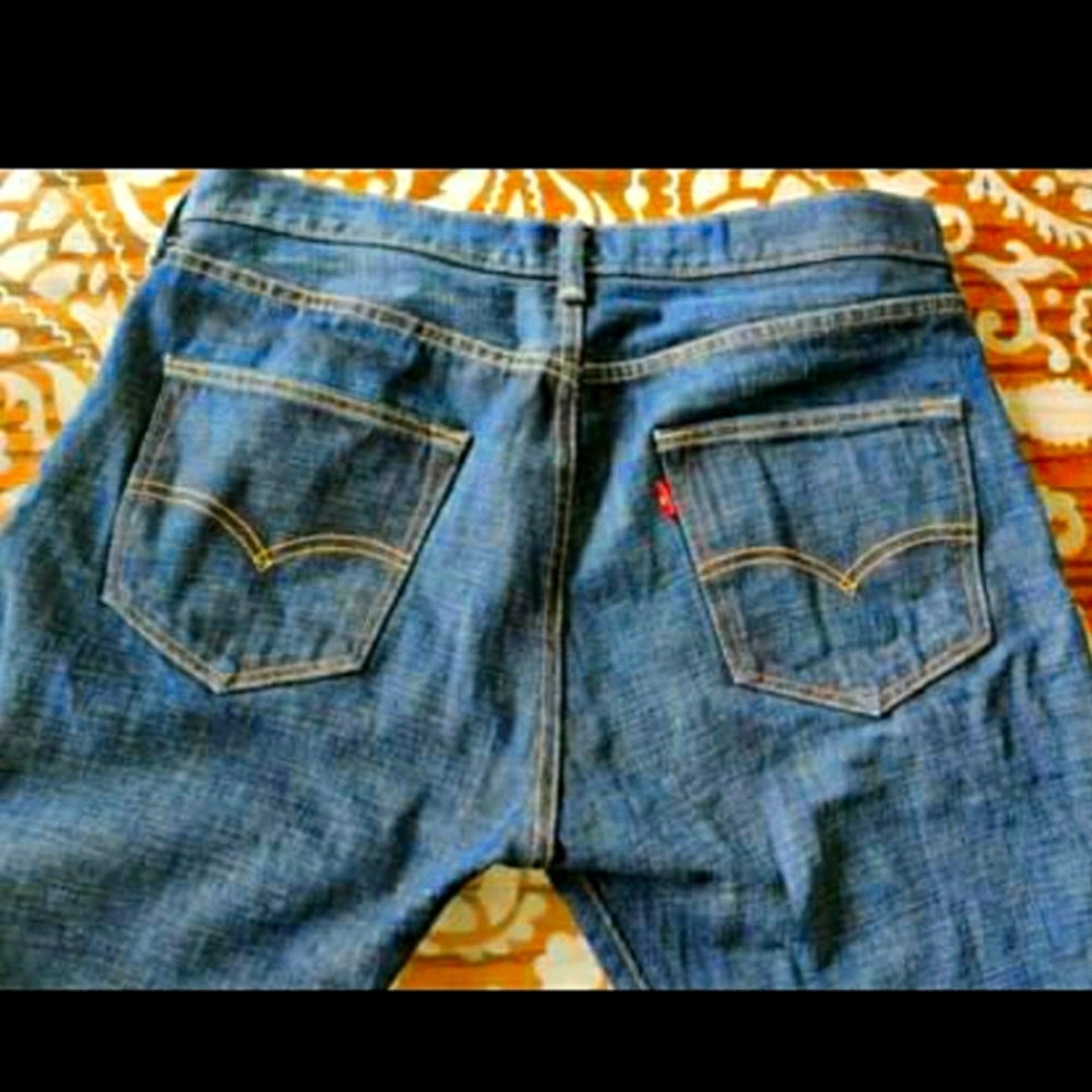 Levi's